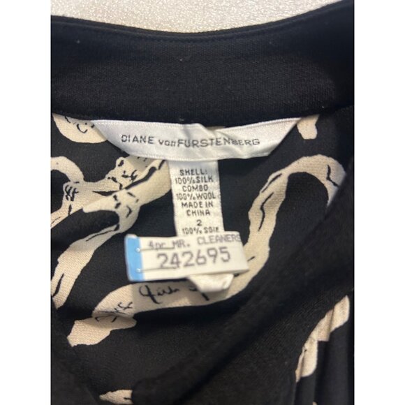 Diane von Furstenberg DVF Fight for Love Dress Vintage size 2 Rare Cupids, Heart - Picture 6 of 6